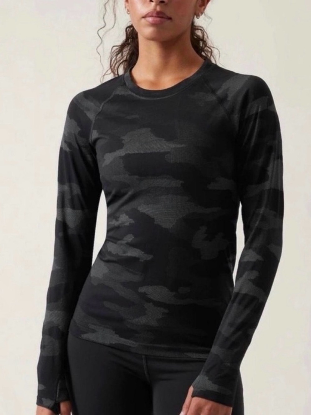 NWT Athleta Momentum Long Sleeve Top Size M Camo